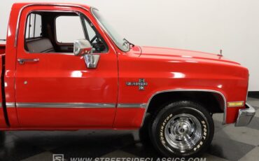 Chevrolet-C10-1986-Apple-Red-Burgundy-29