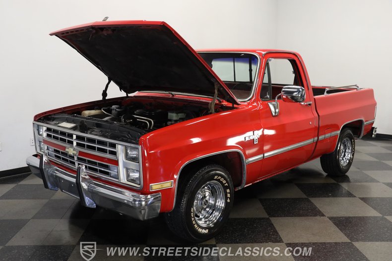 Chevrolet-C10-1986-Apple-Red-Burgundy-30