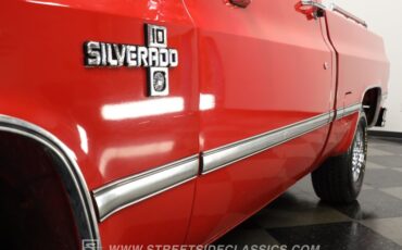 Chevrolet-C10-1986-Apple-Red-Burgundy-4