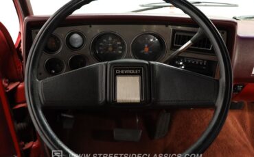 Chevrolet-C10-1986-Apple-Red-Burgundy-8