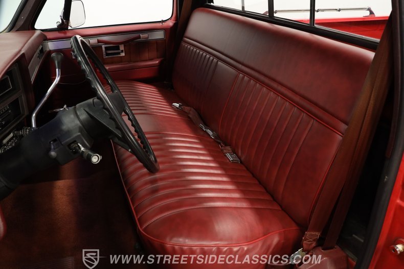 Chevrolet-C10-1986-Apple-Red-Burgundy-9