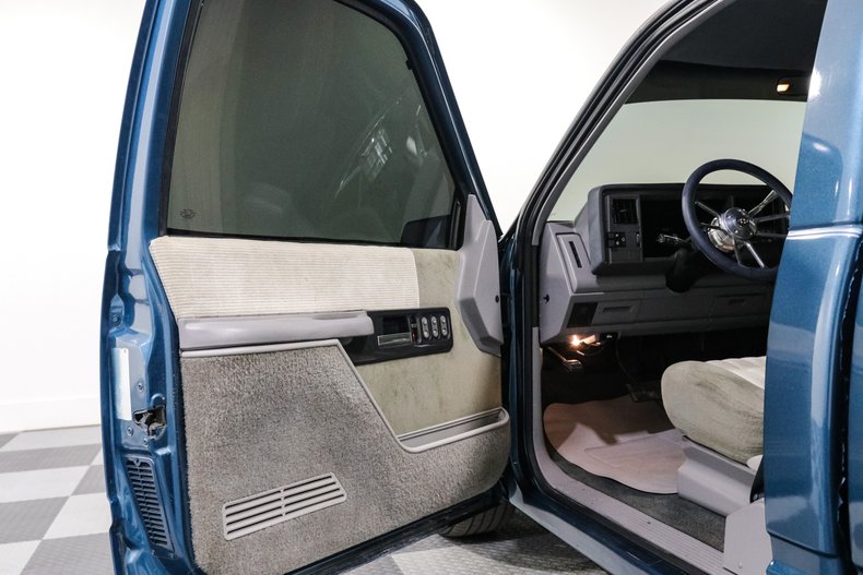 Chevrolet-C1500-1990-BLUE-Gray-9