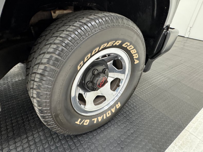 Chevrolet-C1500-1990-Black-Red-28