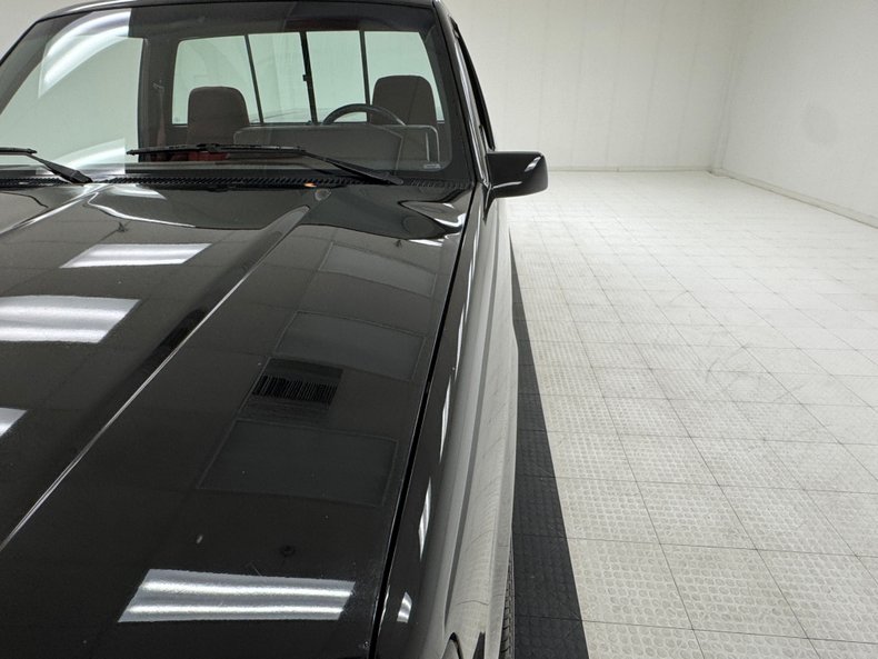 Chevrolet-C1500-1990-Black-Red-31