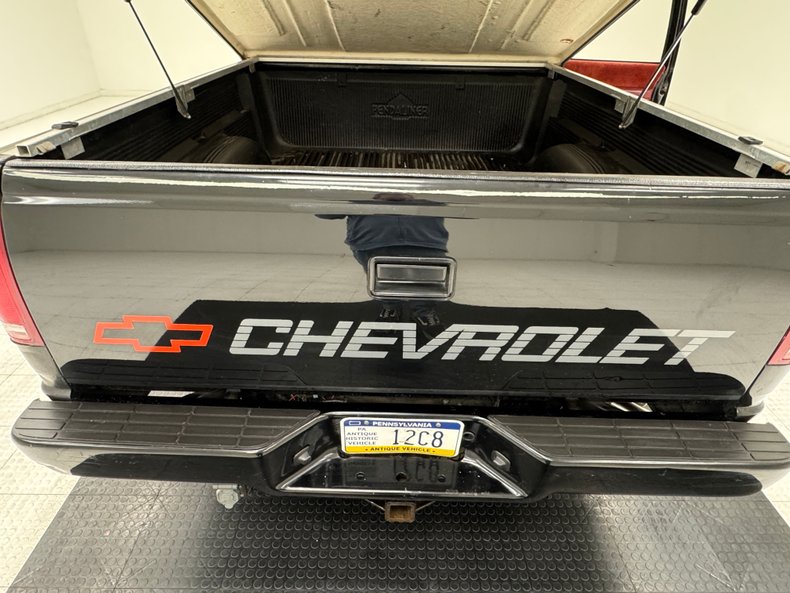 Chevrolet-C1500-1990-Black-Red-33