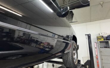 Chevrolet-C1500-1990-Black-Red-49