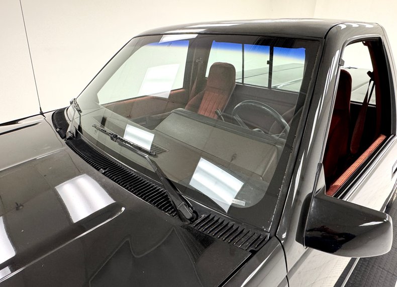 Chevrolet-C1500-1990-Black-Red-5