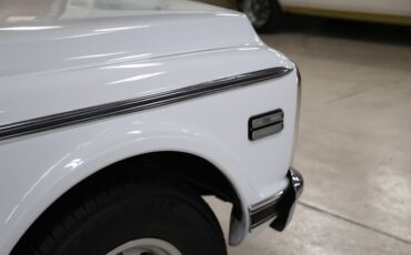 Chevrolet-C20-1970-White-Black-ampamp-White-Ho-23