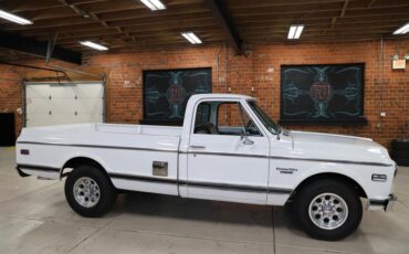 Chevrolet-C20-1970-White-Black-ampamp-White-Ho-32