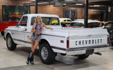 Chevrolet-C20-1970-White-Black-ampamp-White-Ho-4