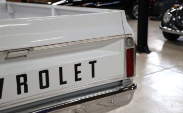 Chevrolet-C20-1970-White-Black-ampamp-White-Ho-45