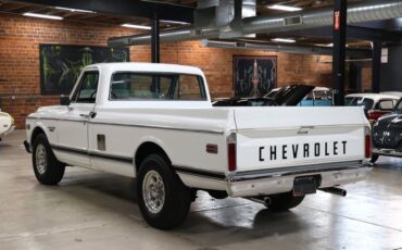 Chevrolet-C20-1970-White-Black-ampamp-White-Ho-49