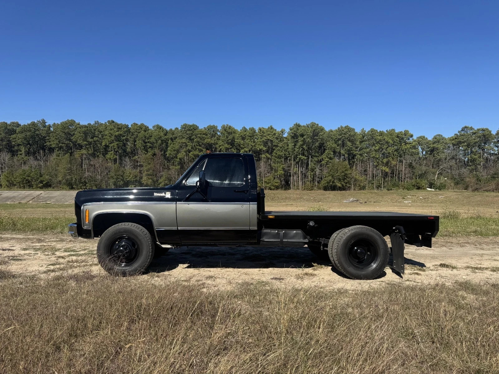 Chevrolet-C30-1978-Standard-Cab-Pickup-10