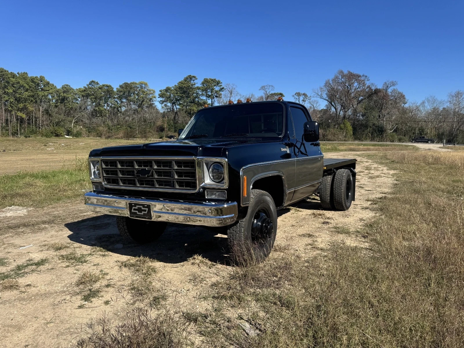 Chevrolet-C30-1978-Standard-Cab-Pickup-3
