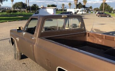 Chevrolet-CK-Pickup-2500-1986-10