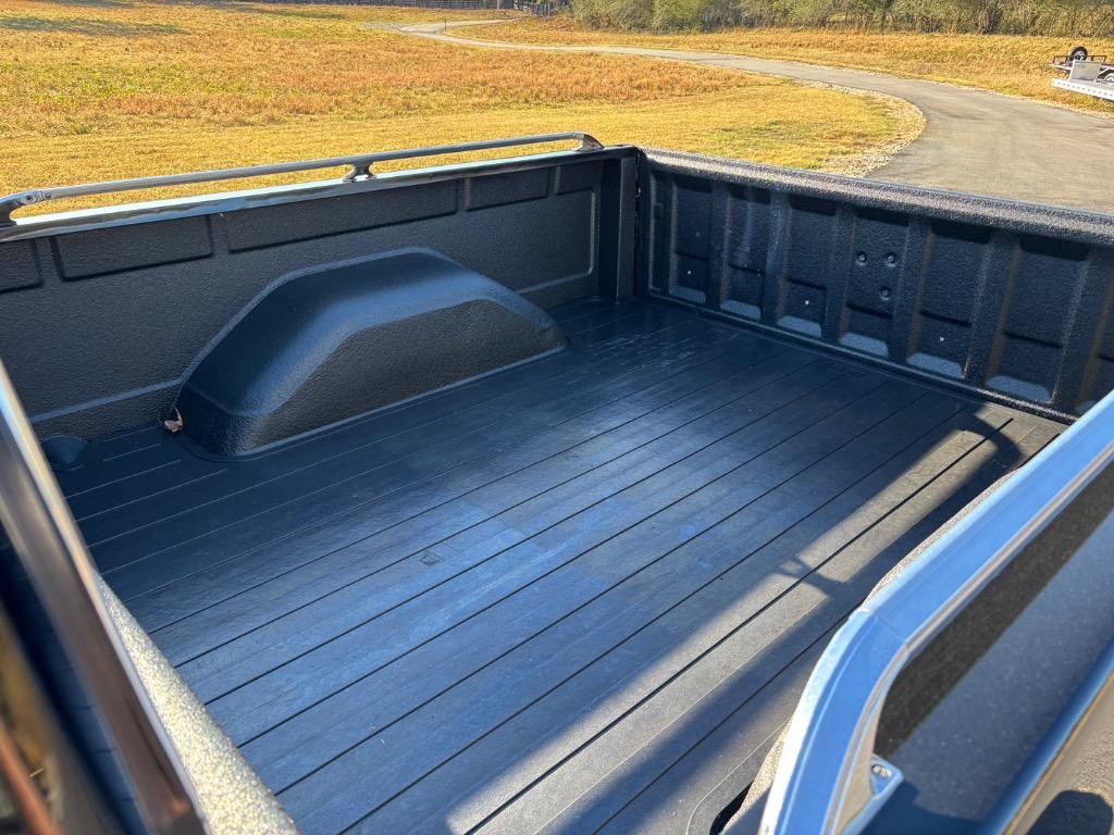 Chevrolet-CK10-Silverado-trim-short-bed-6.0-LS4x4-4L60-Nice-1986-Silverado-4x4-15