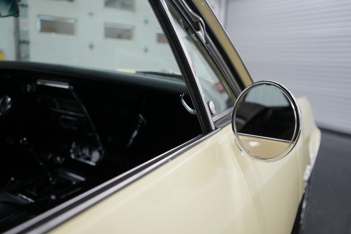 Chevrolet-Camaro-1967-25