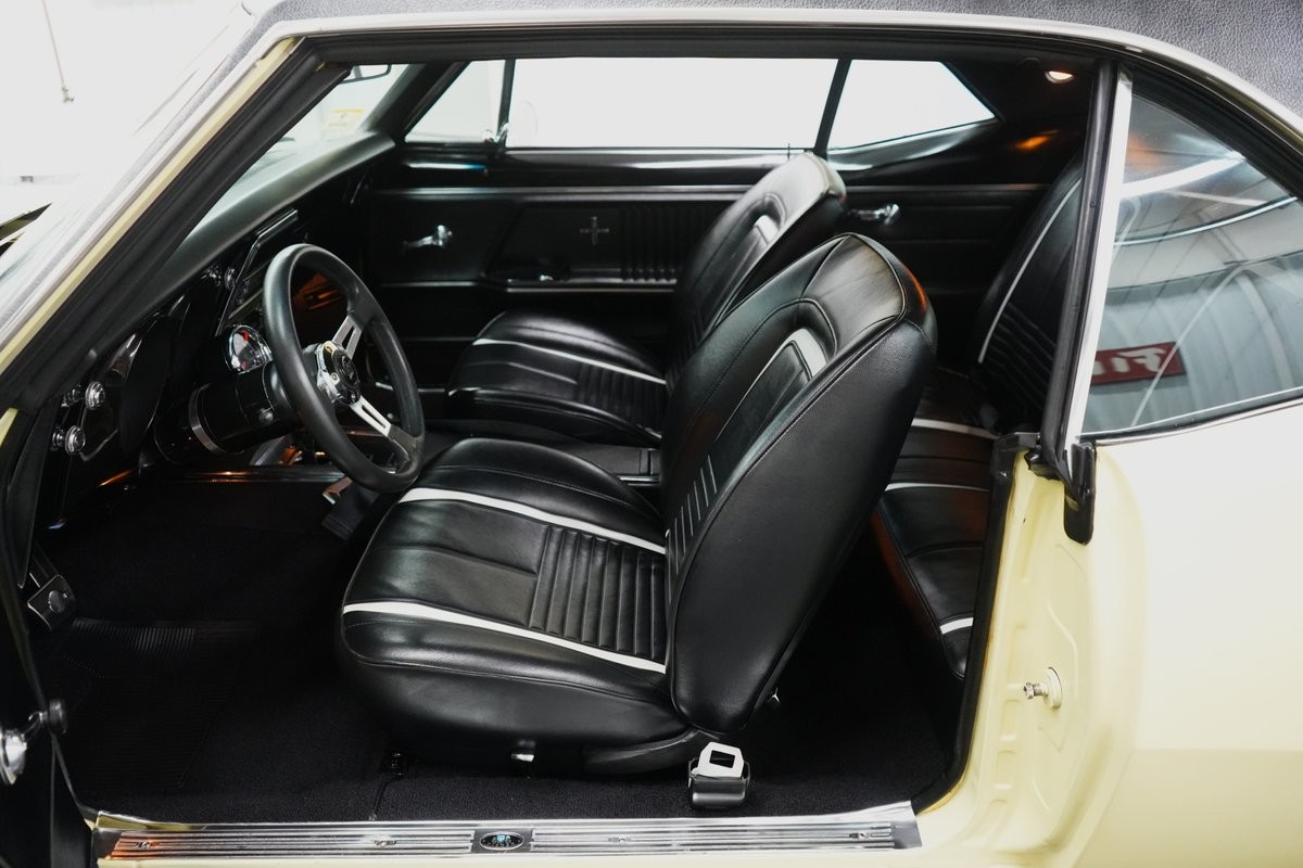 Chevrolet-Camaro-1967-36