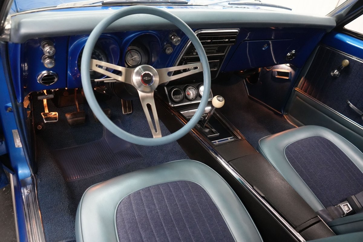 Chevrolet-Camaro-1967-39