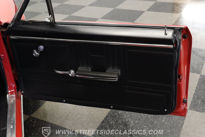 Chevrolet-Camaro-1967-Bolero-Red-Black-29