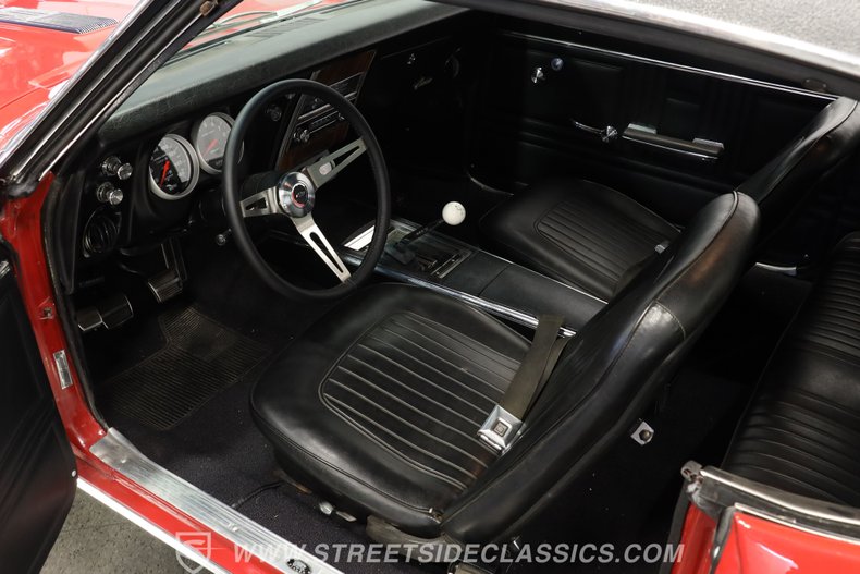 Chevrolet-Camaro-1967-Bolero-Red-Black-3