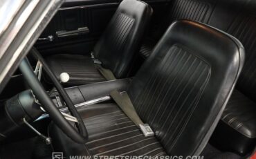 Chevrolet-Camaro-1967-Bolero-Red-Black-42