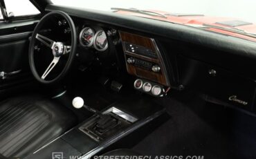 Chevrolet-Camaro-1967-Bolero-Red-Black-47