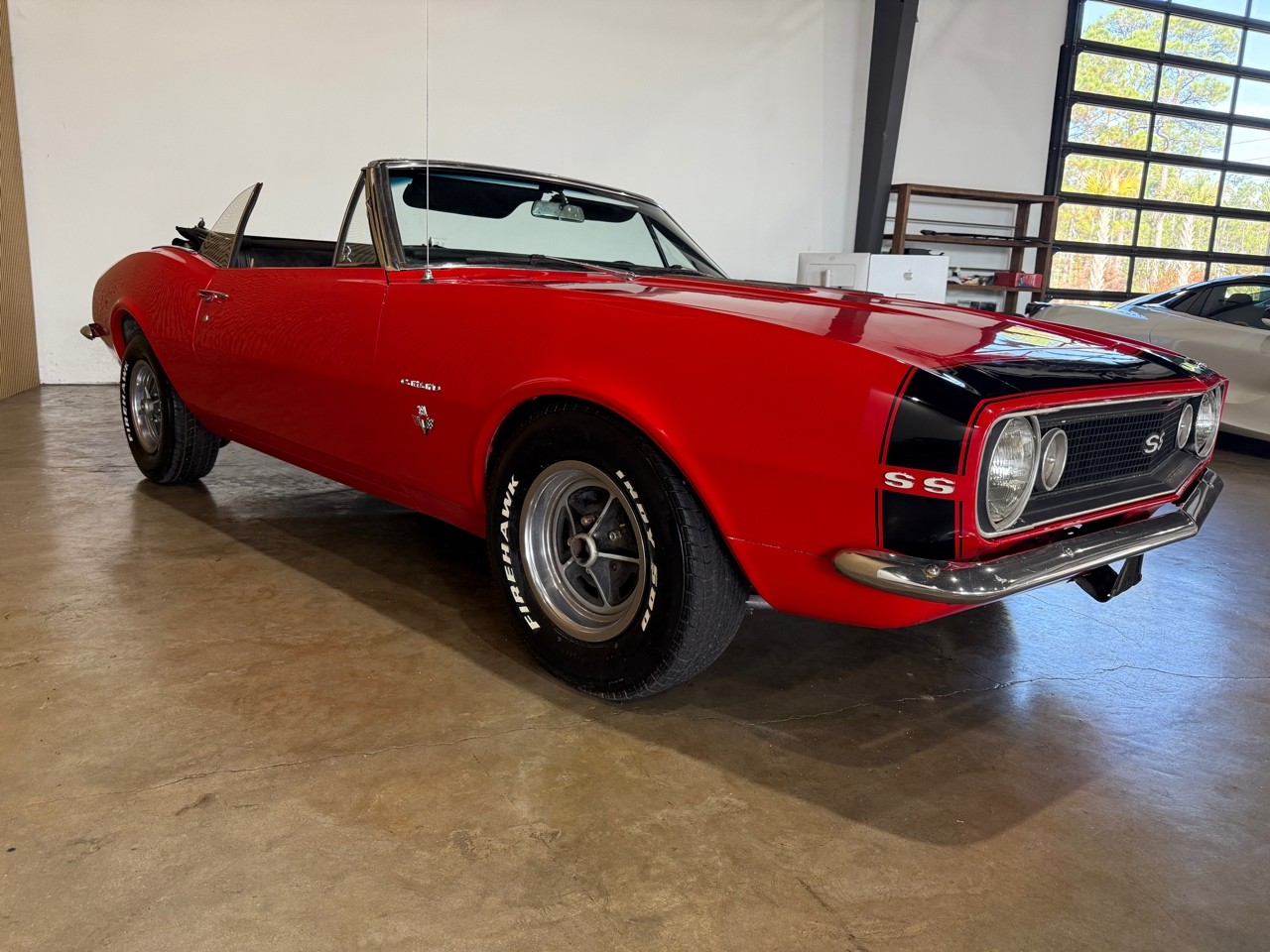 Chevrolet-Camaro-1967-Classic-Car-3