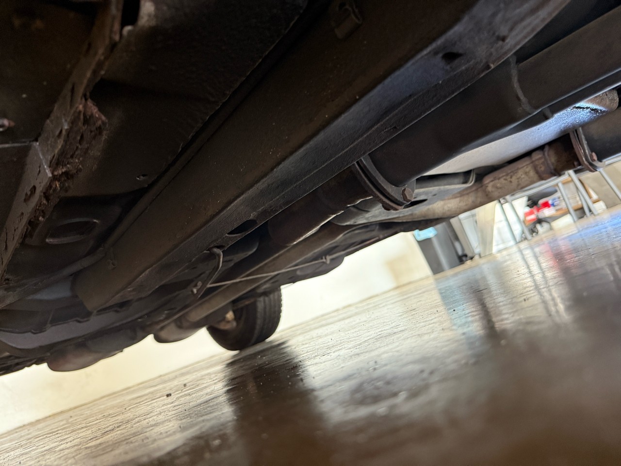 Chevrolet-Camaro-1967-Classic-Car-32