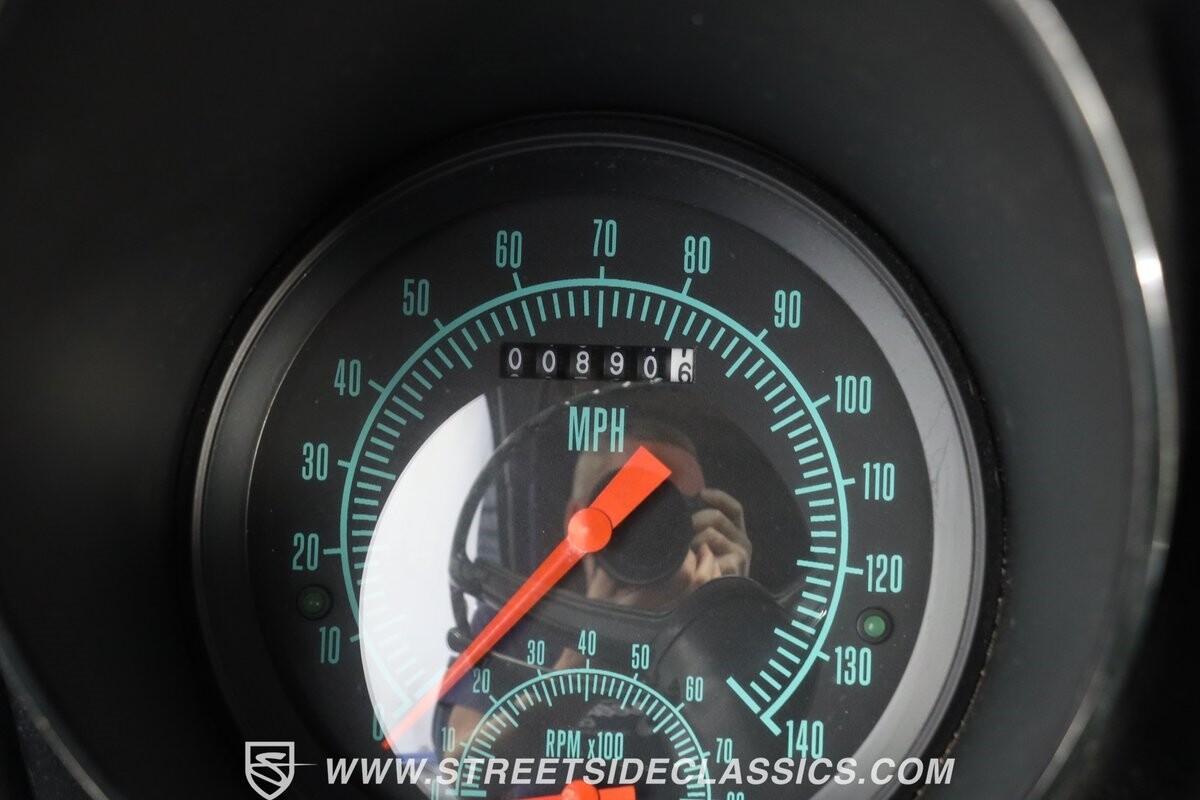 Chevrolet-Camaro-1967-Convertible-37