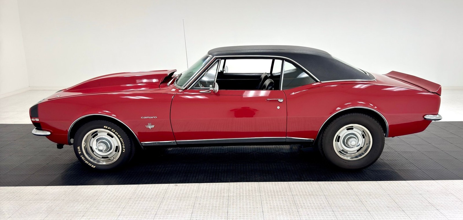 Chevrolet-Camaro-1967-Hardtop-1