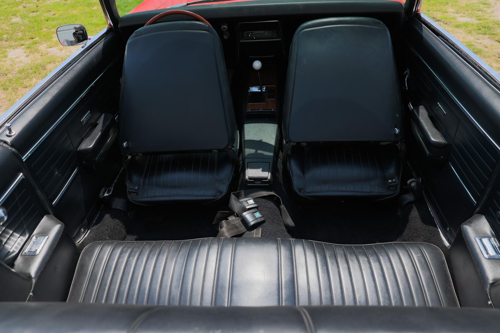 Chevrolet-Camaro-1968-2-Door-23