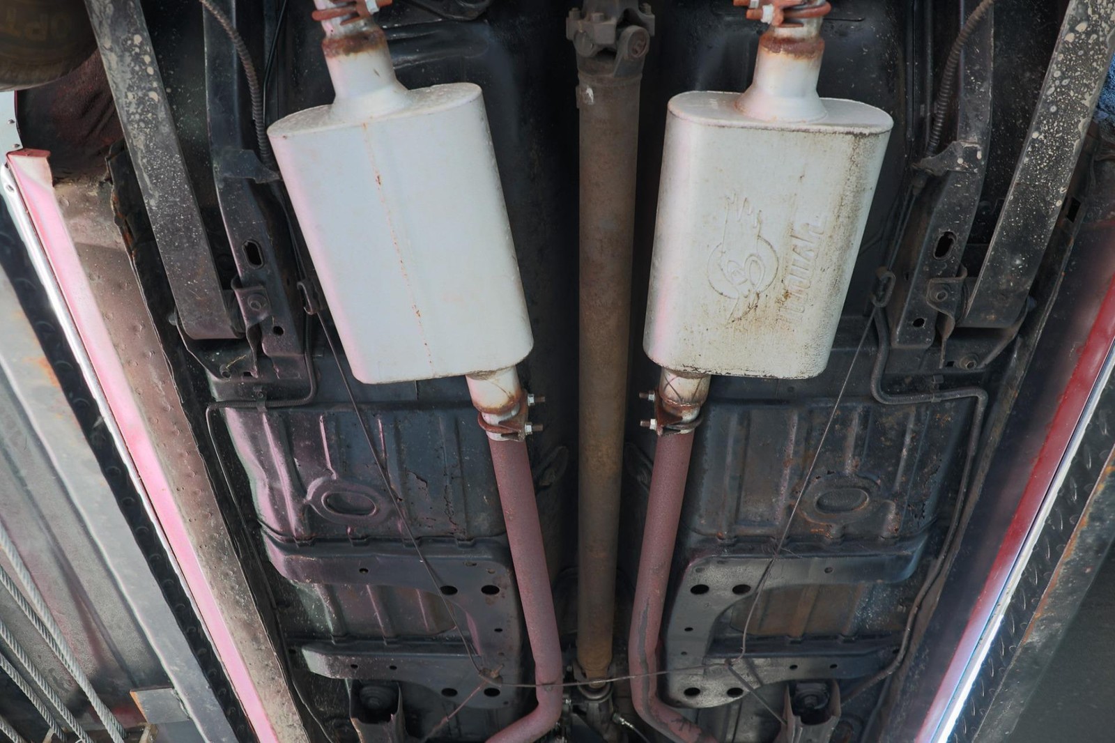 Chevrolet-Camaro-1968-2-Door-25