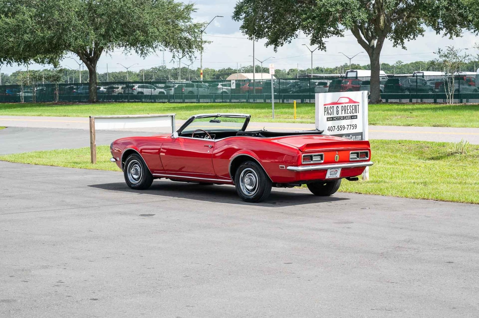 Chevrolet-Camaro-1968-2-Door-3