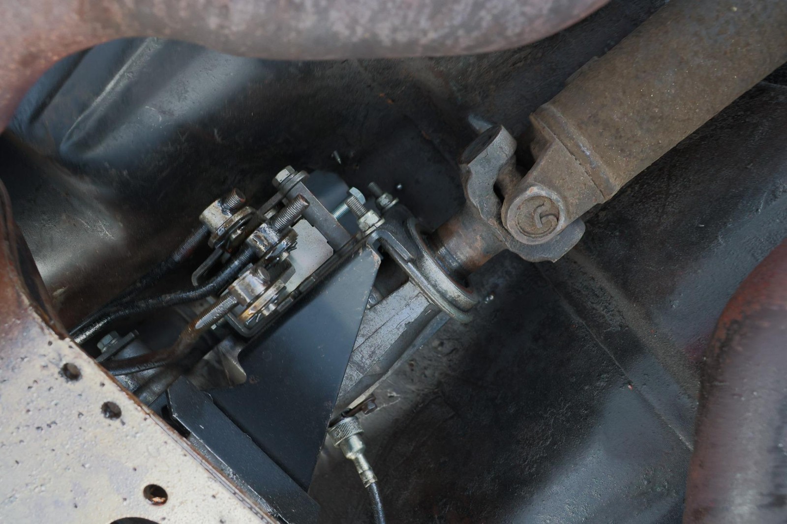 Chevrolet-Camaro-1968-2-Door-37