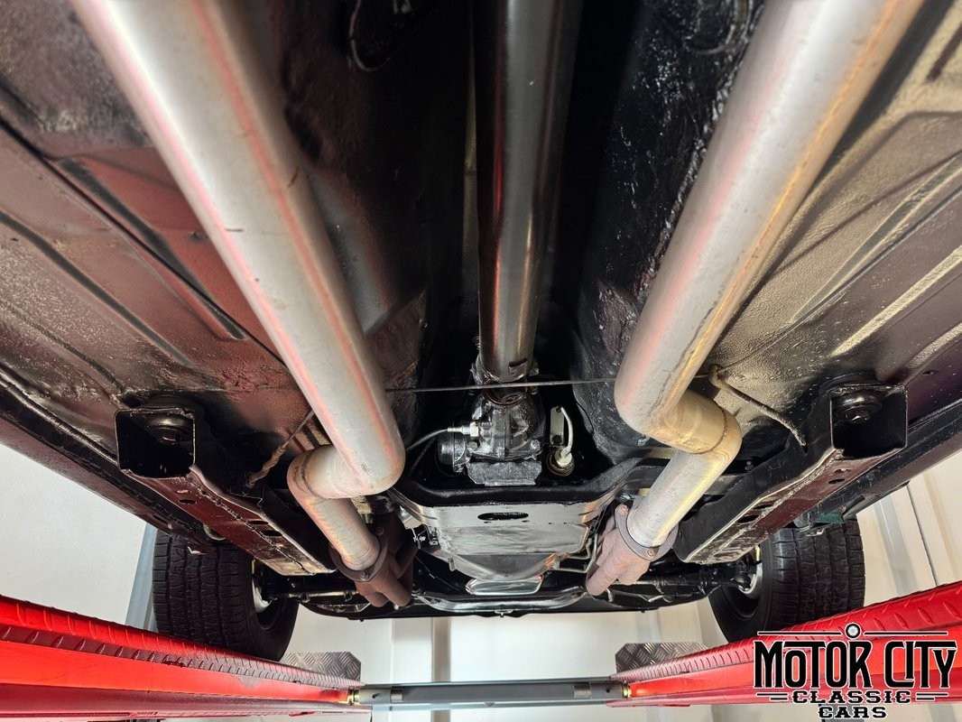 Chevrolet-Camaro-1968-36