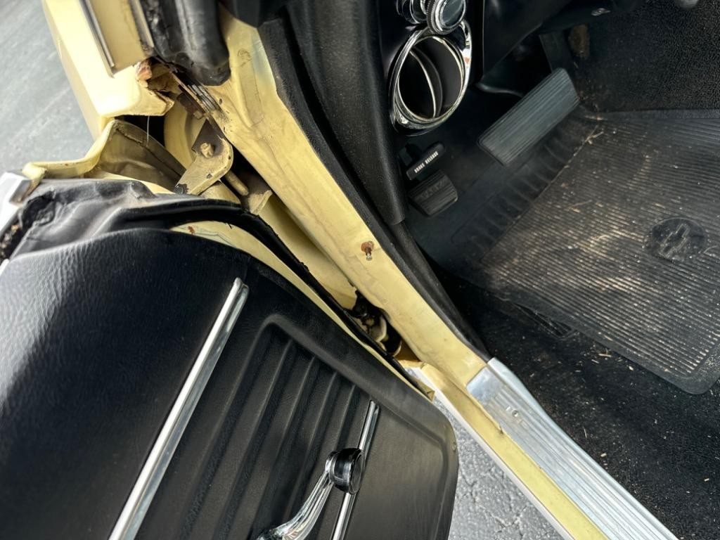 Chevrolet-Camaro-1968-36