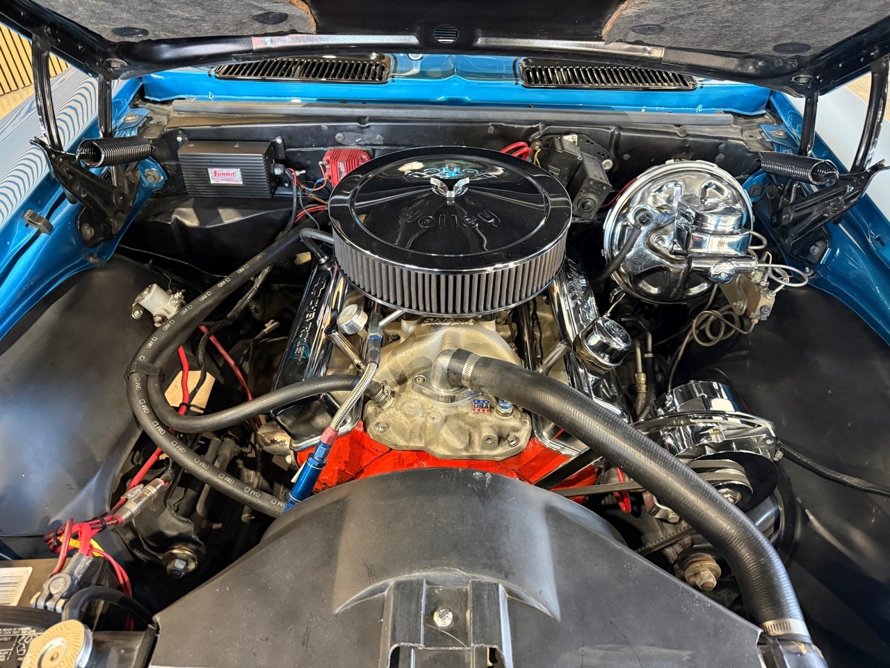 Chevrolet-Camaro-1968-Classic-Car-28