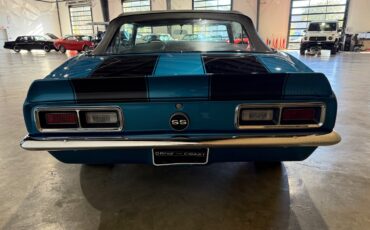 Chevrolet-Camaro-1968-Classic-Car-36