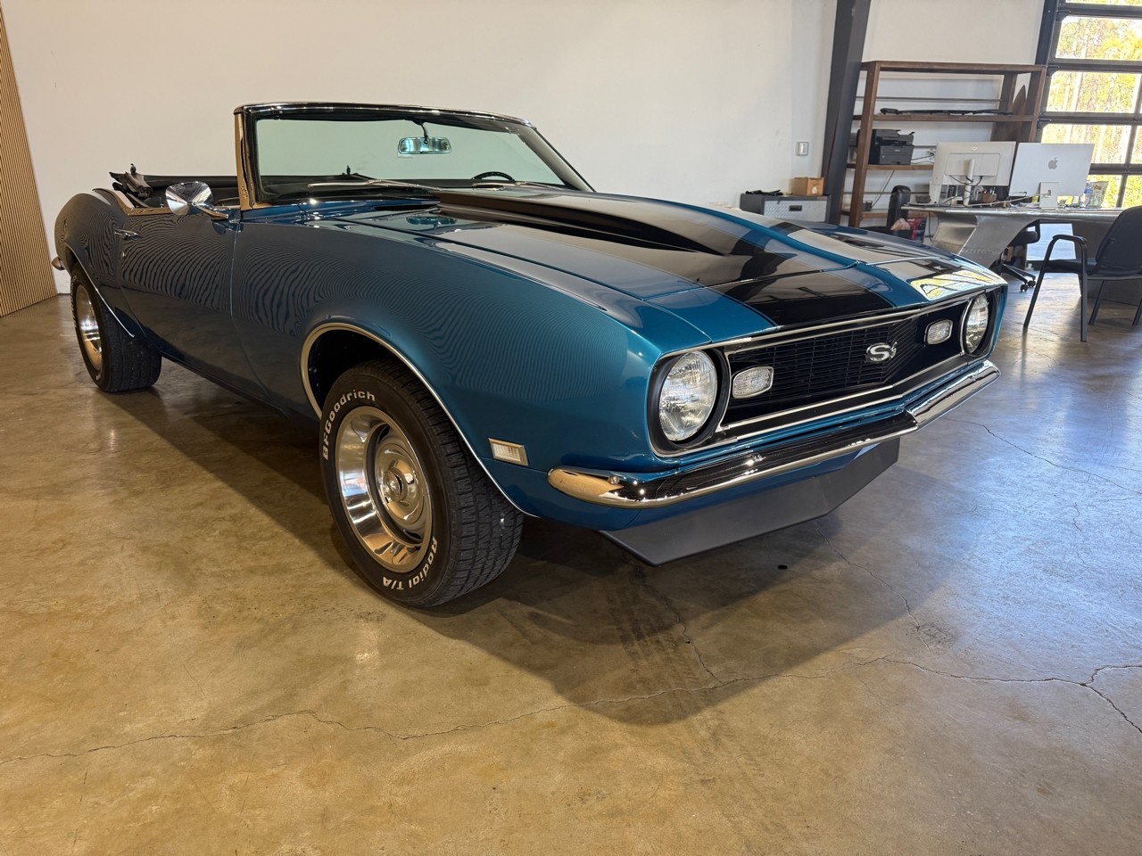 Chevrolet-Camaro-1968-Classic-Car-5