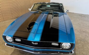 Chevrolet-Camaro-1968-Classic-Car-8