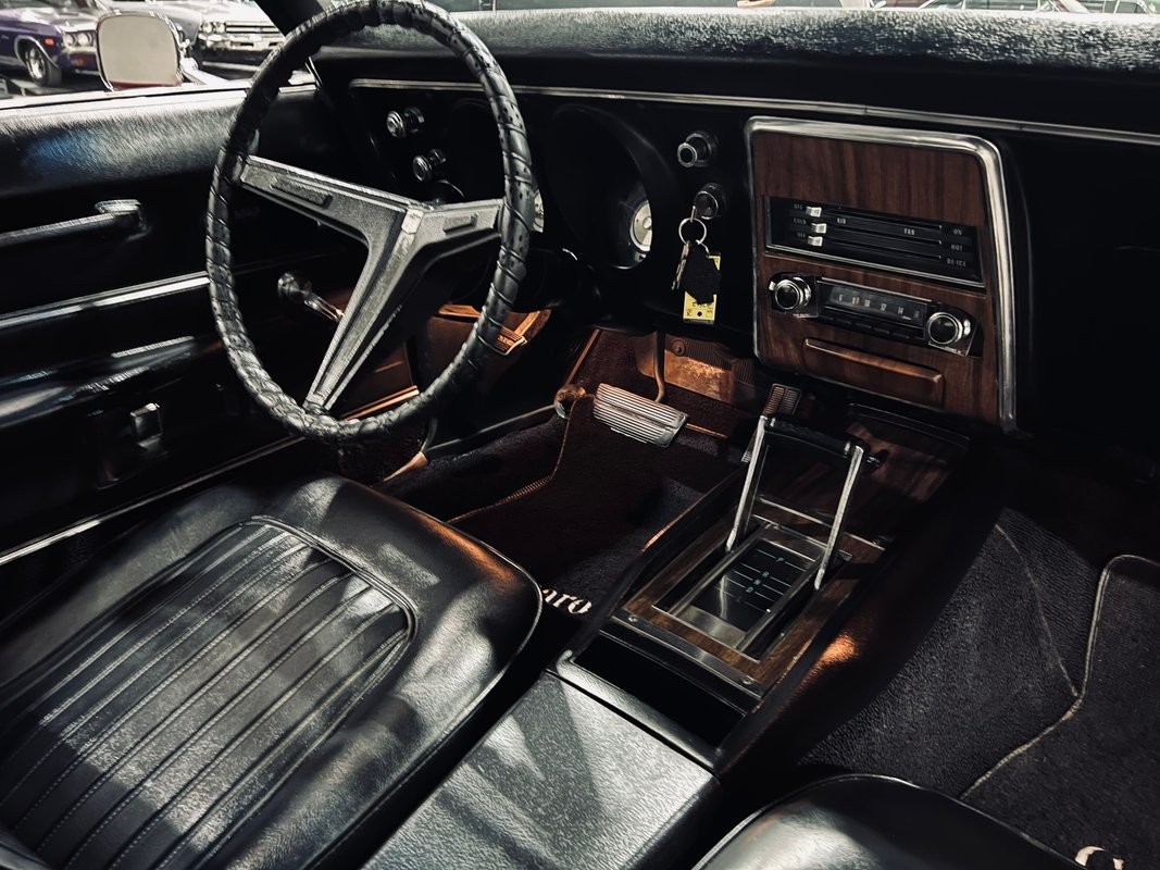 Chevrolet-Camaro-1968-Convertible-11