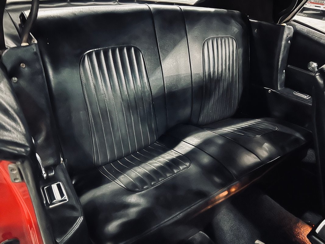 Chevrolet-Camaro-1968-Convertible-17