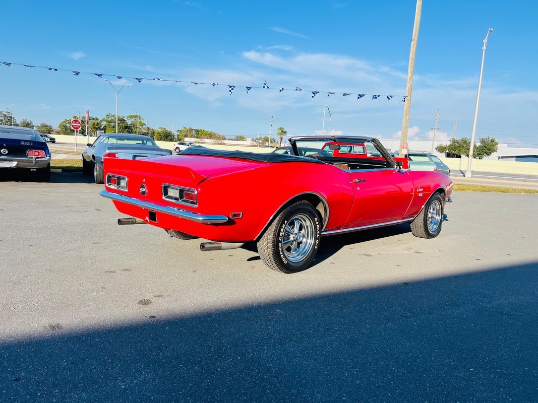 Chevrolet-Camaro-1968-Convertible-2