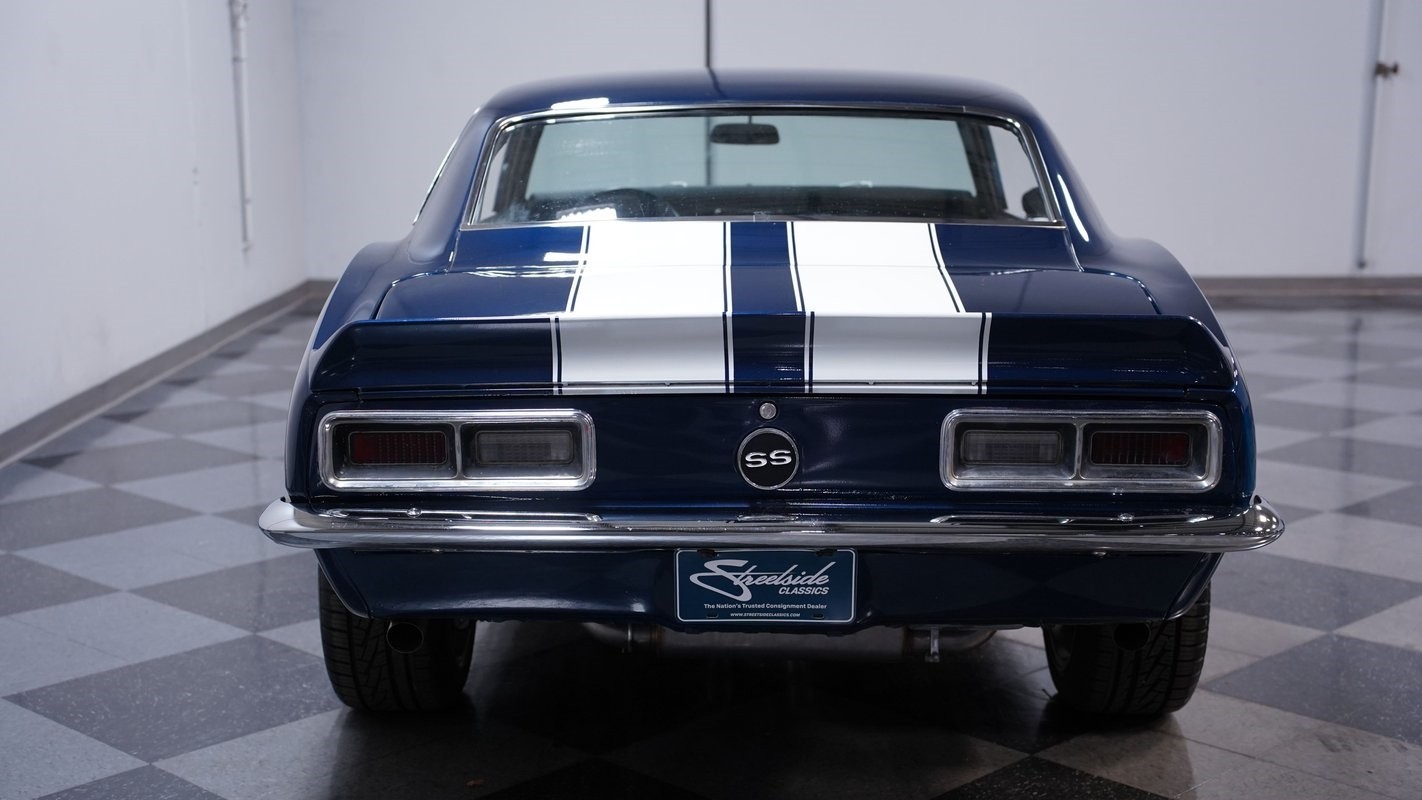 Chevrolet-Camaro-1968-Coupe-10