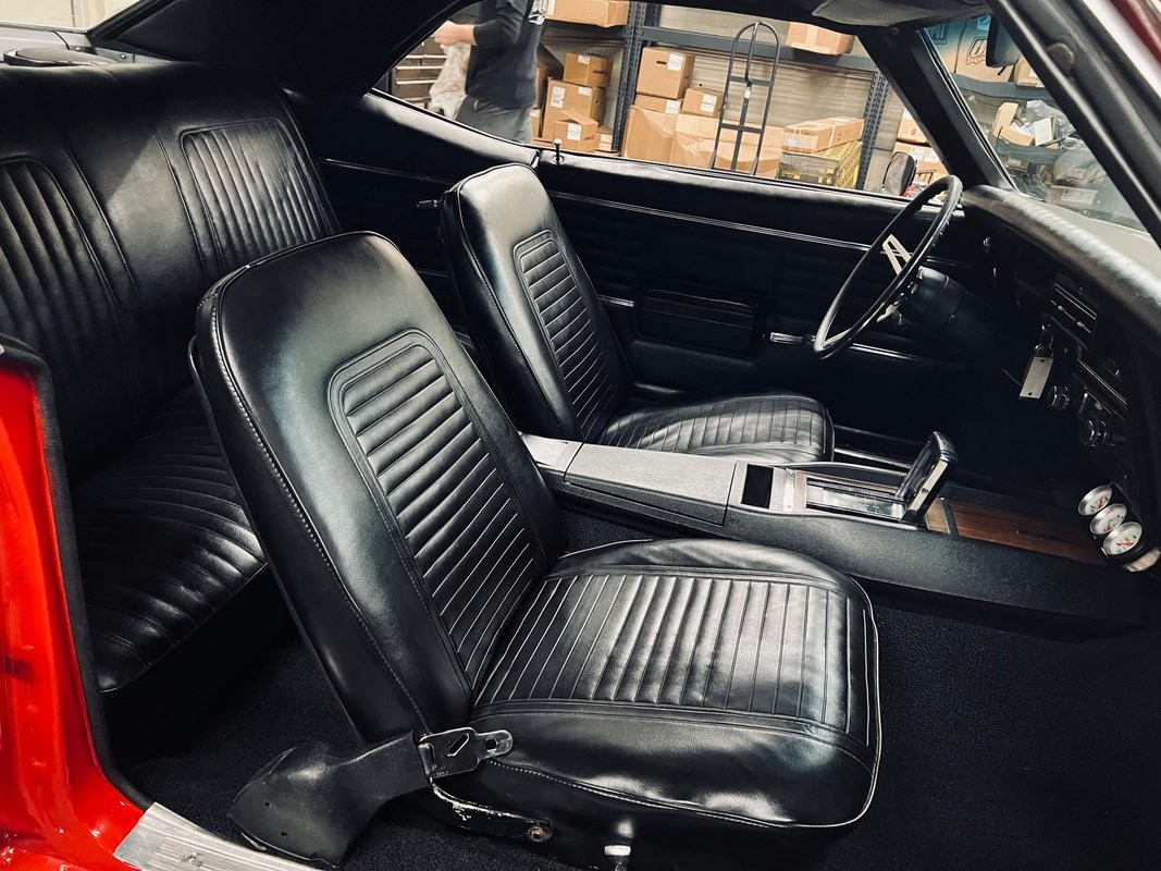 Chevrolet-Camaro-1968-Coupe-19