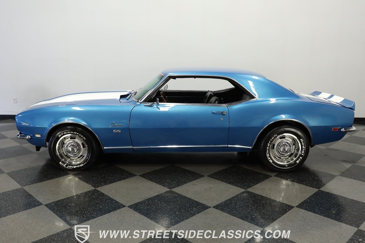 Chevrolet-Camaro-1968-Coupe-2