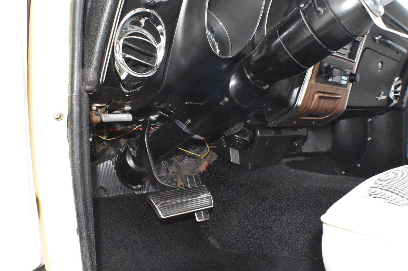 Chevrolet-Camaro-1968-Coupe-21