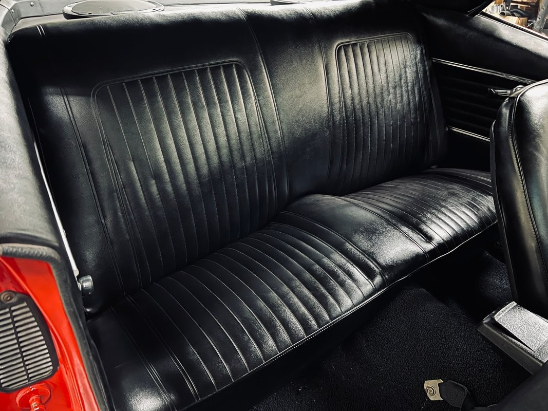 Chevrolet-Camaro-1968-Coupe-21