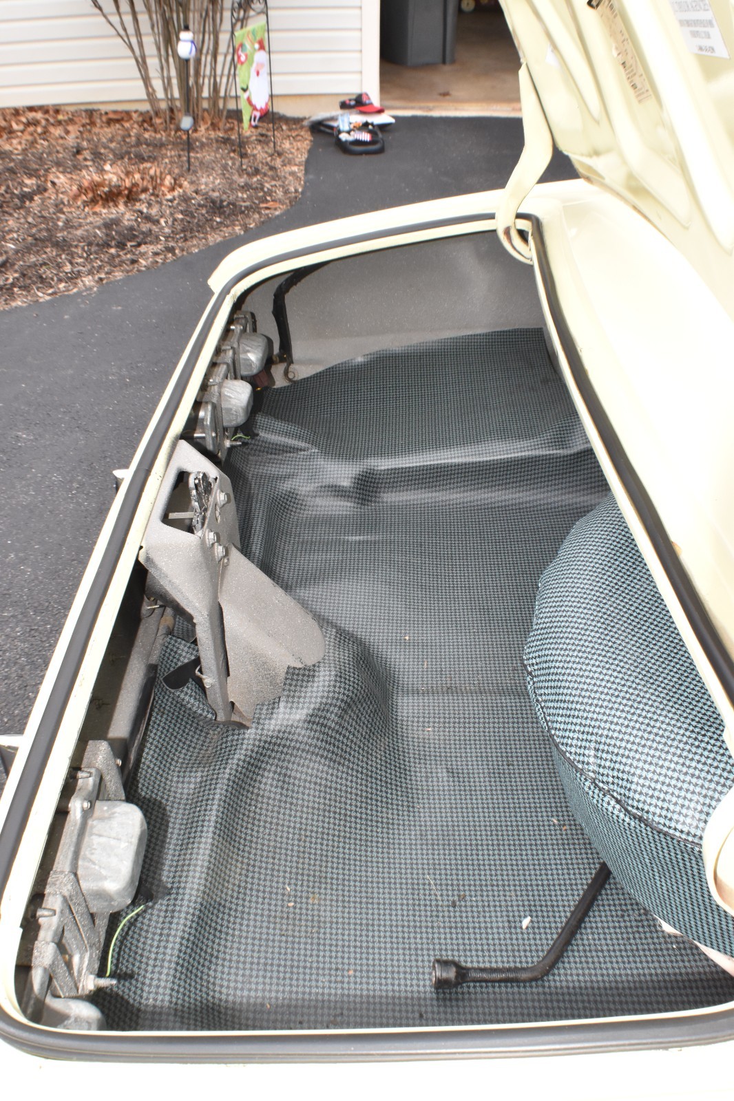 Chevrolet-Camaro-1968-Coupe-29